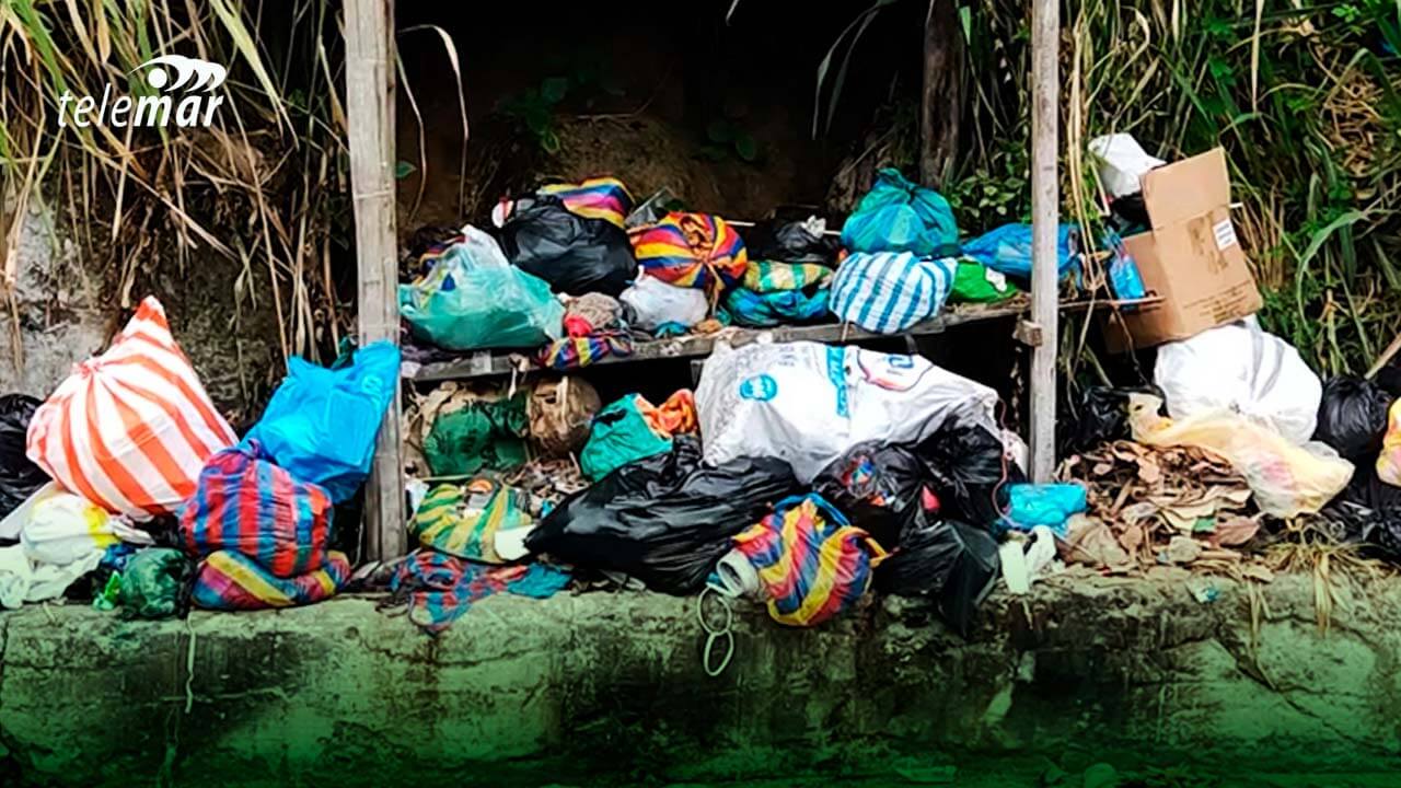 ¡Basura acumulada! Moradores de Esmeraldas claman por soluciones