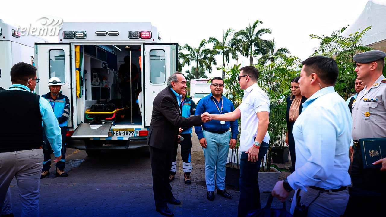 Ecuador Refuerza su Sistema de Salud con Nuevas Ambulancias