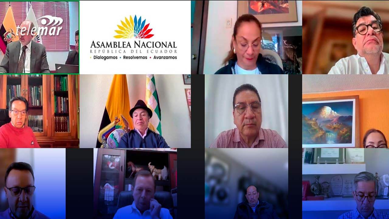 Asamblea Nacional Censura a Xavier Muñoz