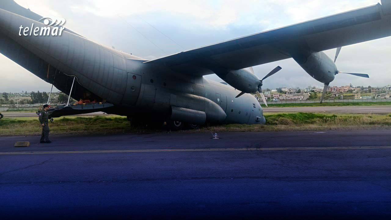Avión C-130 de la FAE sufre percance en Latacunga, Cotopaxi
