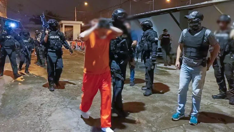 Cárcel de Machala bajo control tras hechos violentos y fuga de Reos