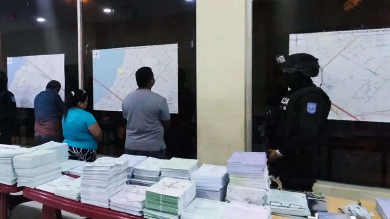 22 mil especies y certificados de tránsito incautados en Durán