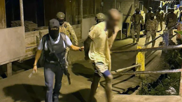 Capturan en Eloy Alfaro a presuntos miembros de “Los Chechenos”