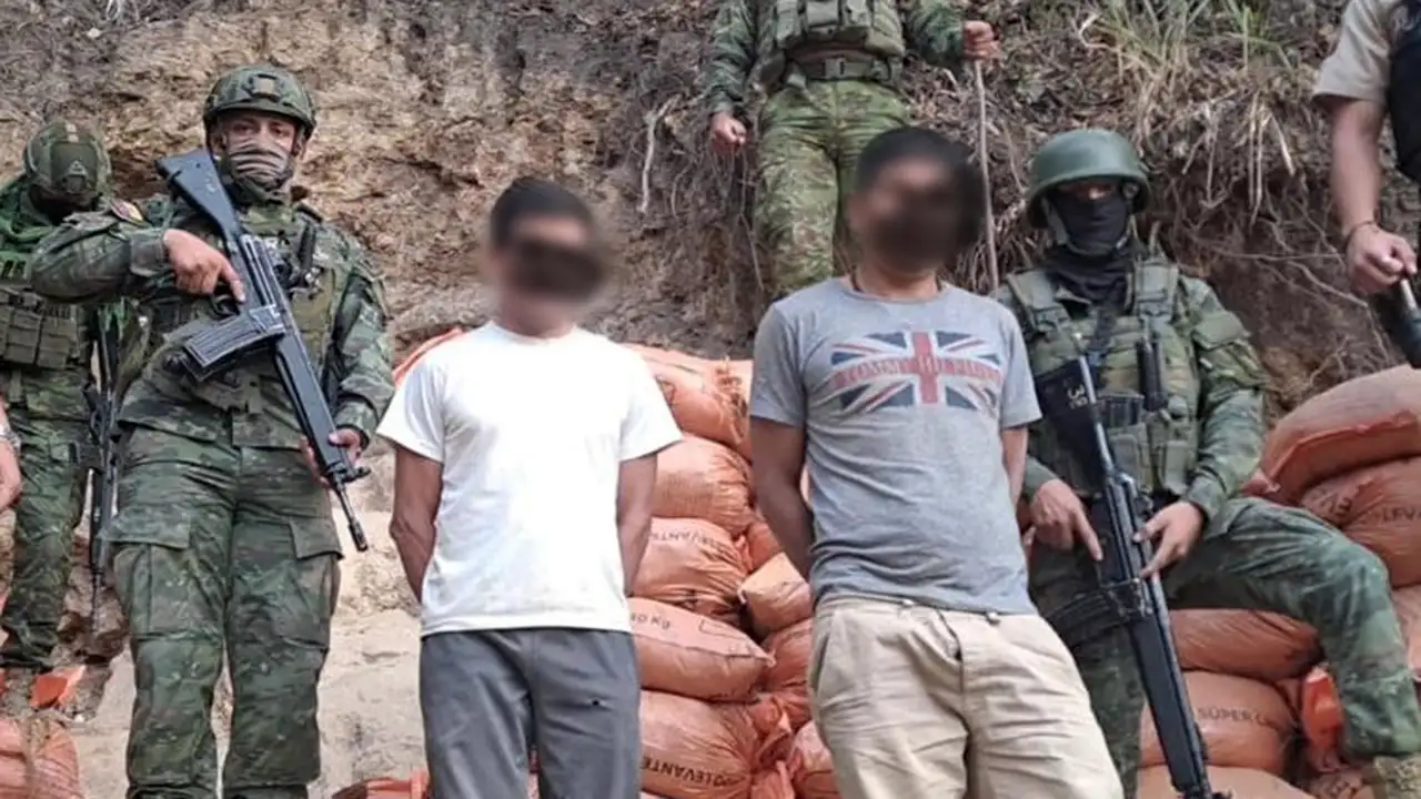 Ejército aprehendió a dos personas por minería ilegal en Loja