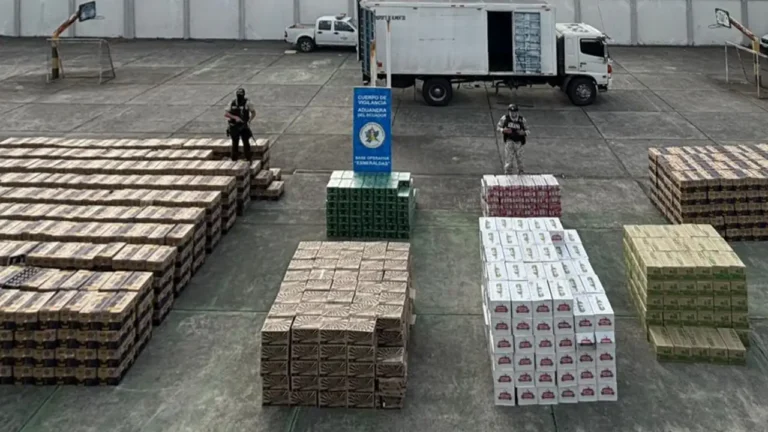 Policía decomisó contrabando de cerveza en Tachina, Esmeraldas