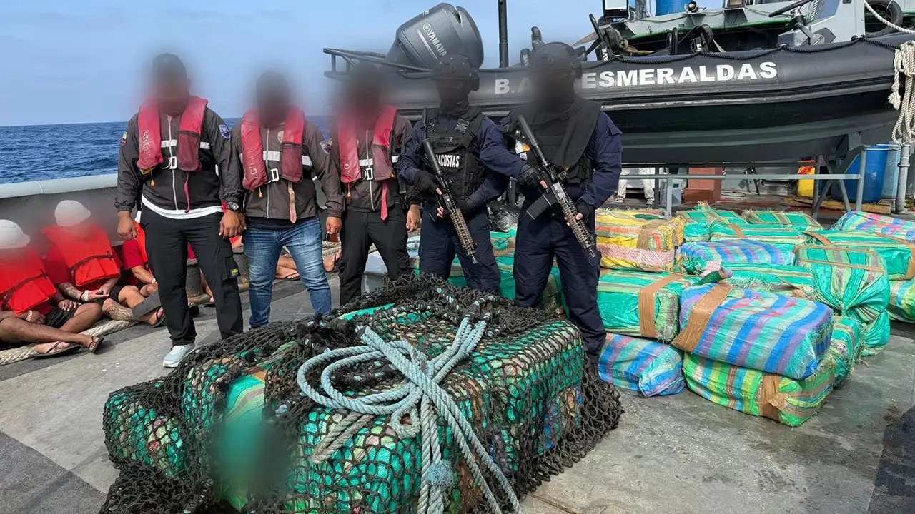 Golpe al narcotráfico: Cuatro detenidos y casi dos toneladas de cocaína incautadas en Manabí