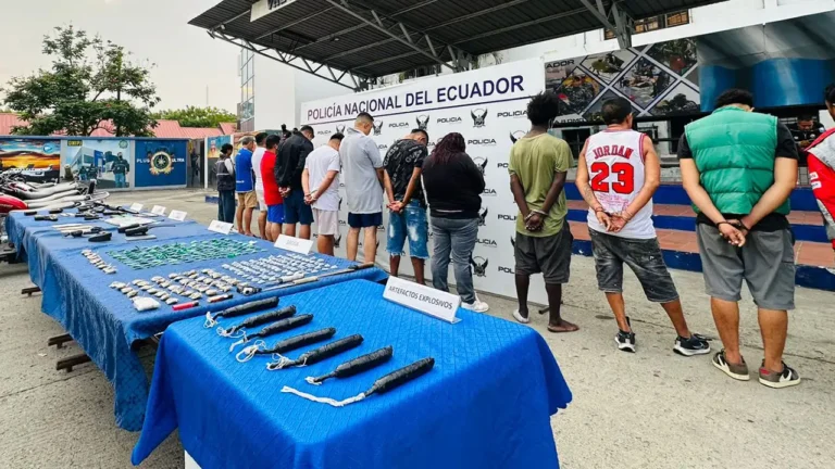 Megaoperativo policial contra estructuras delictivas en Guayaquil