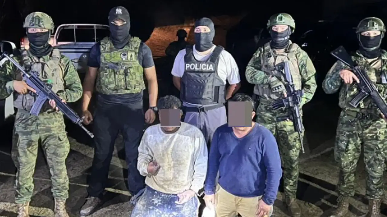 Operativo incauta una tonelada de droga en Pueblo Seco, Manabí