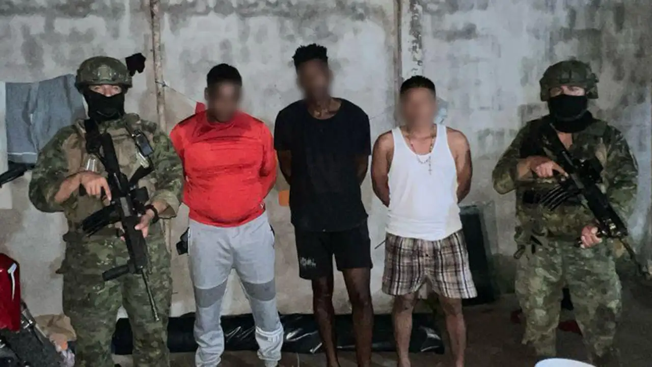 Tres detenidos por porte ilegal de armas en San Lorenzo