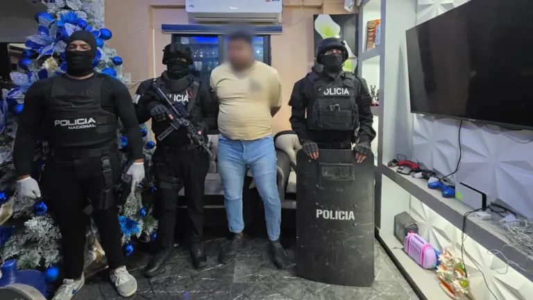 Cae alias "Albertito" en operativo simultáneo en Guayas y Azuay