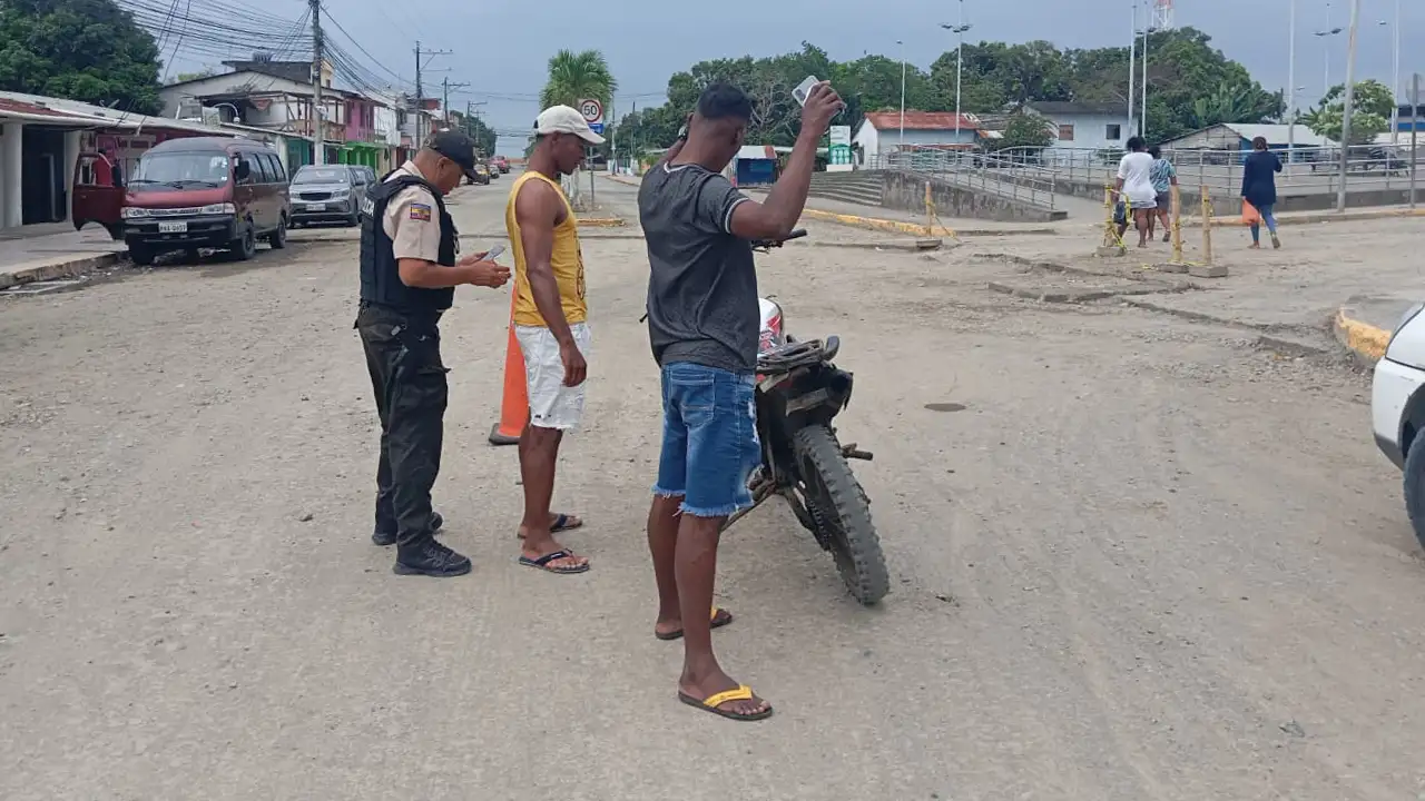 Policía despliega operativos para reforzar seguridad en Esmeraldas