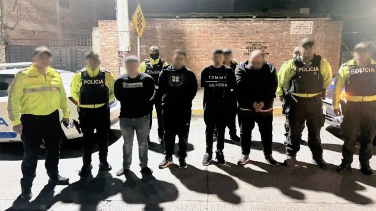 Prisión preventiva para cuatro personas por robo con violencia en avícola