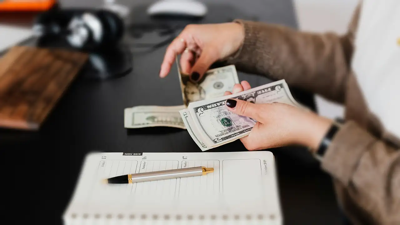 Superintencia de Bancos identifica 60 entidades no autorizadas que operan ilegalmente