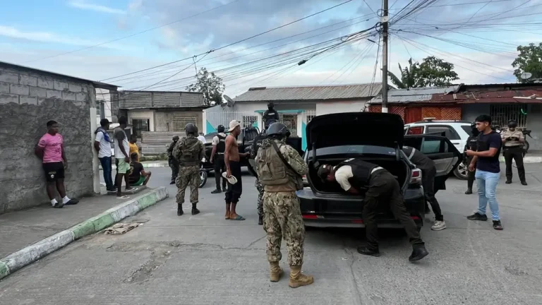 Bloque de Seguridad ejecuta operativos contra bandas y extorsión en Esmeraldas