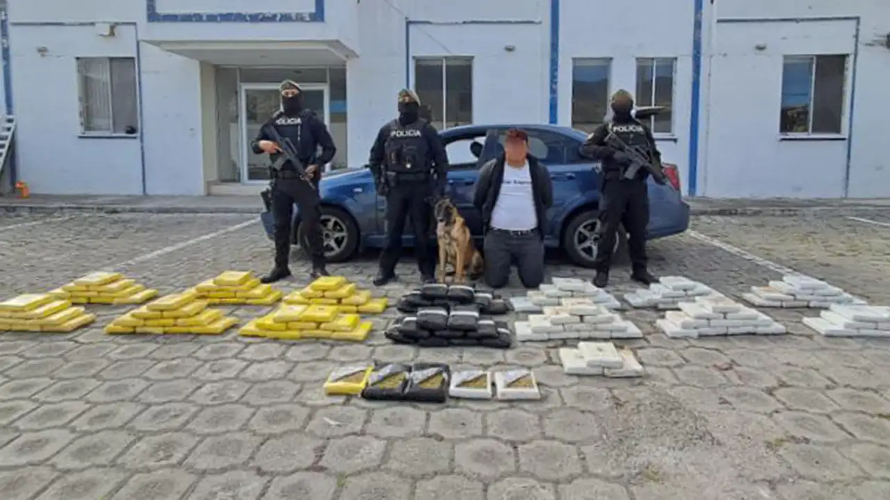 Capturan a ciudadano con 70 kilos de marihuana en la ruta Tulcán-Quito