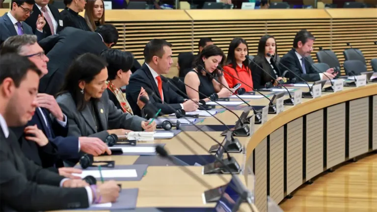 Ecuador logra acuerdo de Facilitación de Inversiones Sostenibles con la Unión Europea