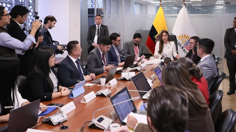 Inició proceso de fiscalización en compra de sesenta trolebuses