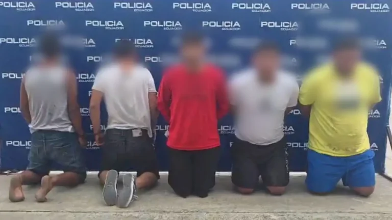 Policía frustra atentado al ECU-911 y captura a cinco sospechosos en Manta