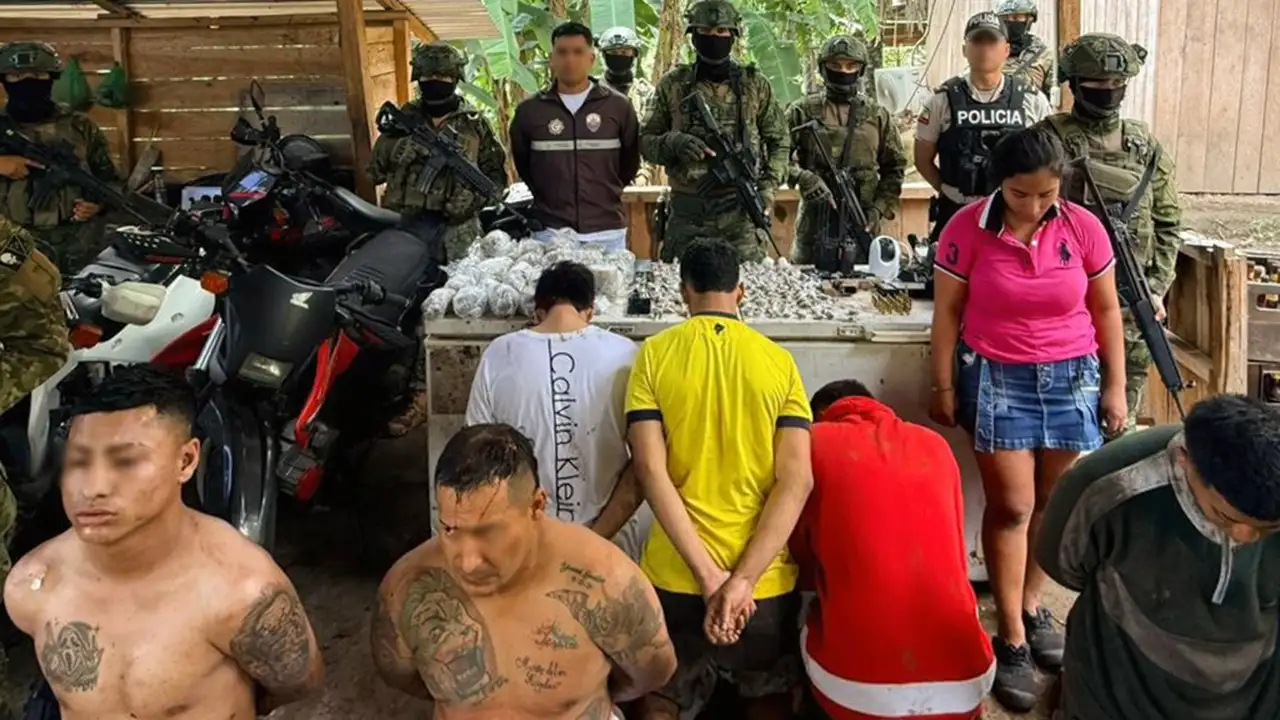 Seis detenidos con SCSF y armas durante operativo militar en Junín