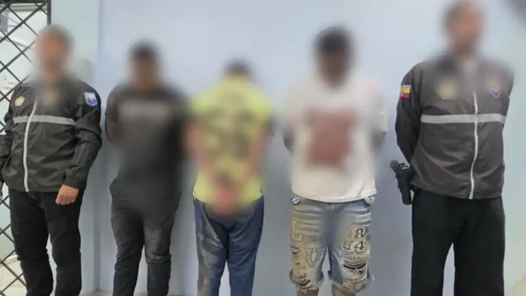 Tres aprehendidos, entre ellos un menor de edad en San Mateo