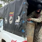 Armada del Ecuador incauta 275 galones de combustible en Mataje