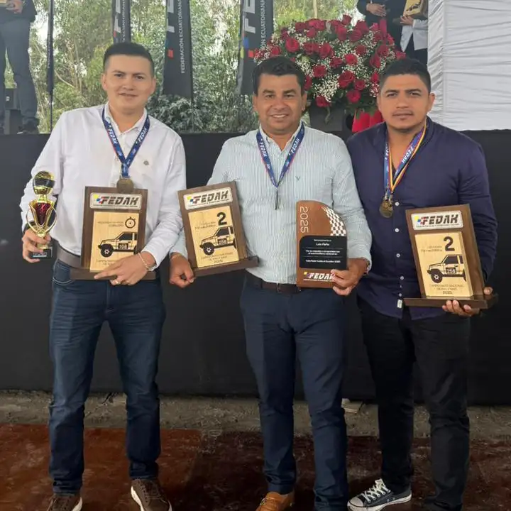 Armando Peña y Kevin Macas, 2do Lugar Nacional TT2 Off Road