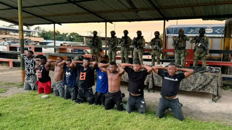 Capturan más miembros y arsenal encaletado del Frente Oliver Simisterra en Eloy Alfaro