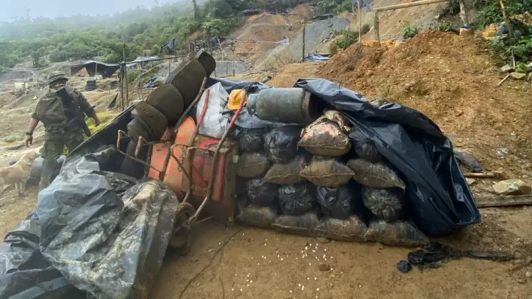 Operativo militar contra la minería ilegal en la Parroquia Buenos Aires, Imbabura