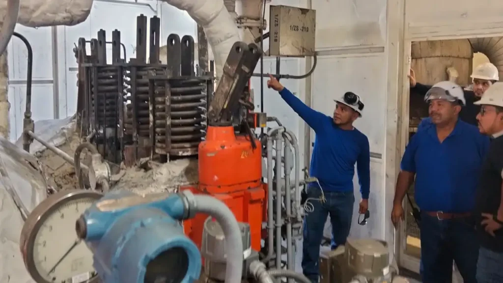 Técnico de Central Térmica Esmeraldas l