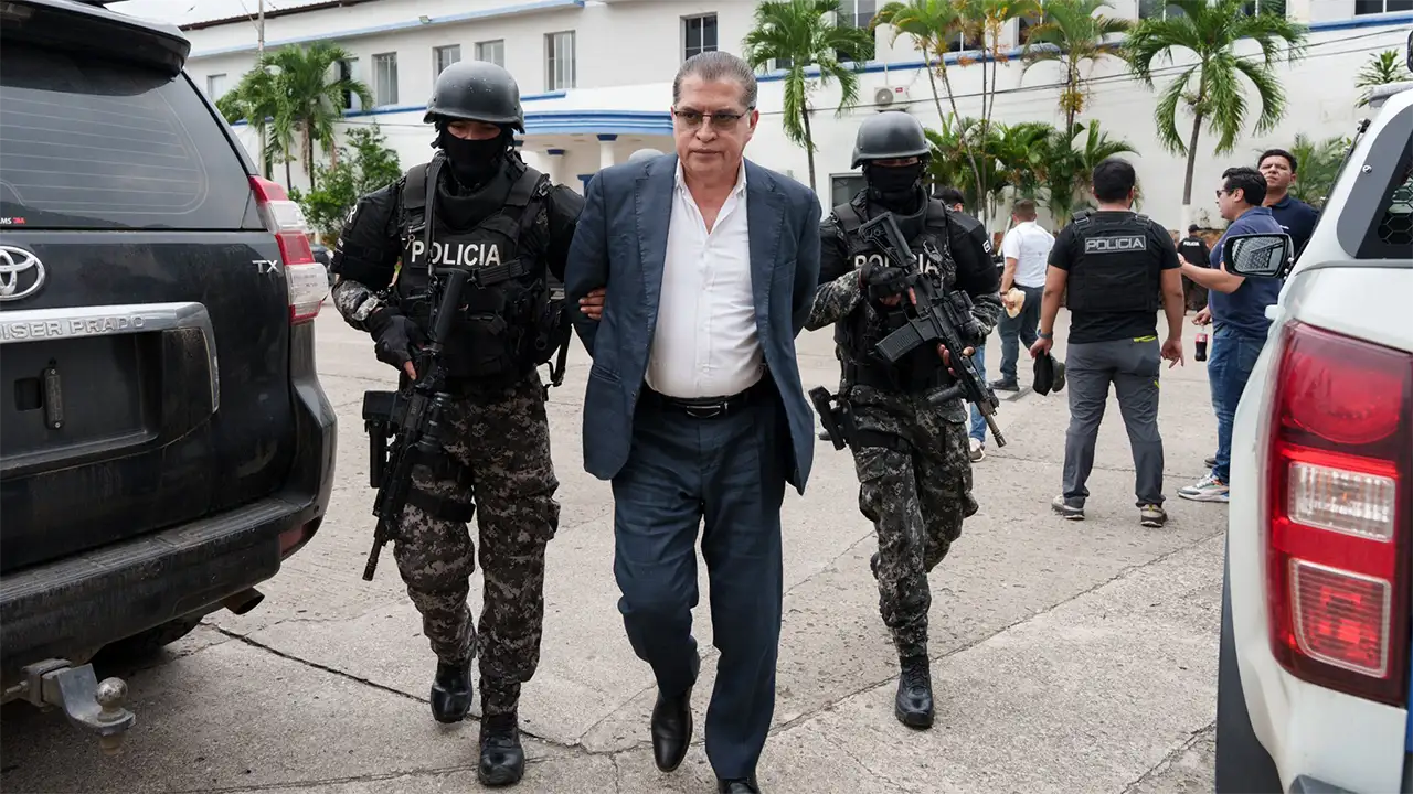 Detienen a juez de Garantías Penales en Guayaquil por tráfico de influencias