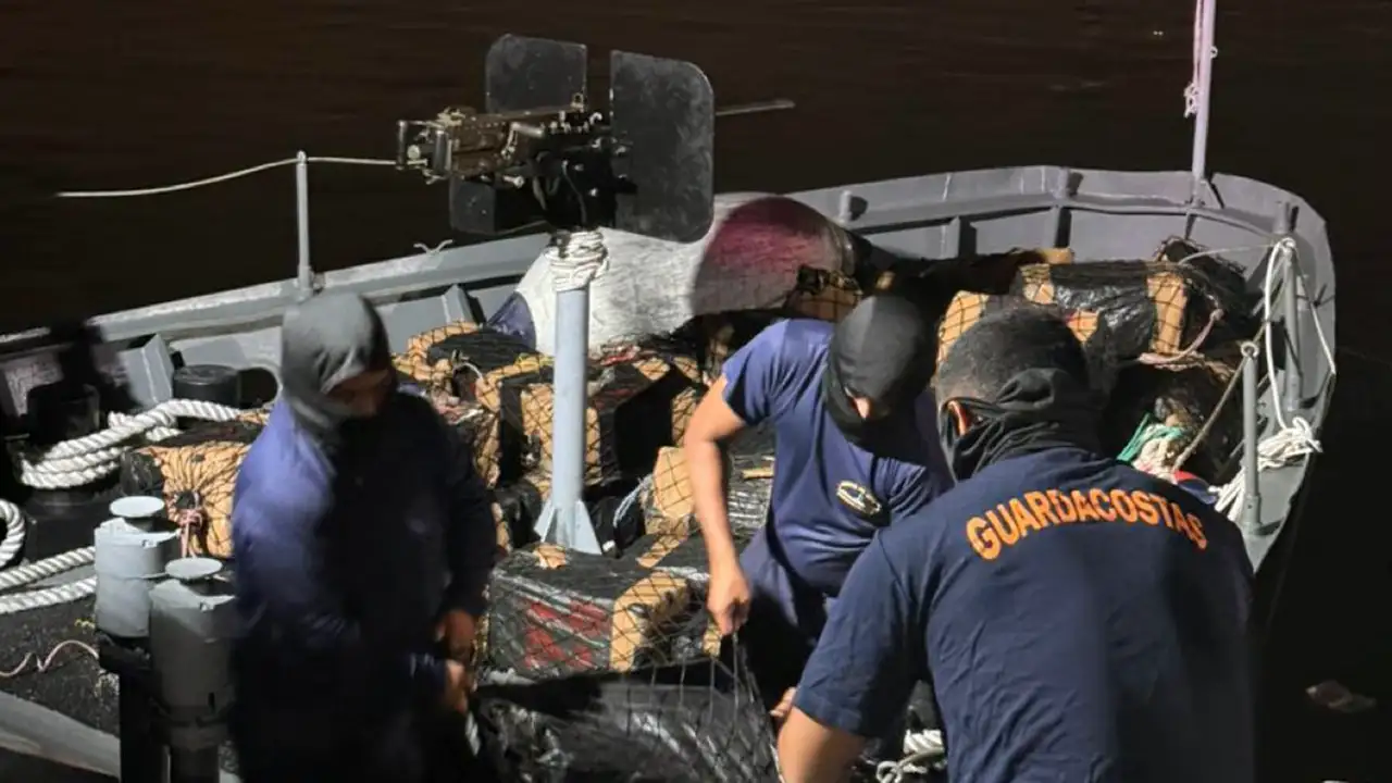 Diez detenidos y 592 kg. de droga incautadas en operación internacional en el Pacífico