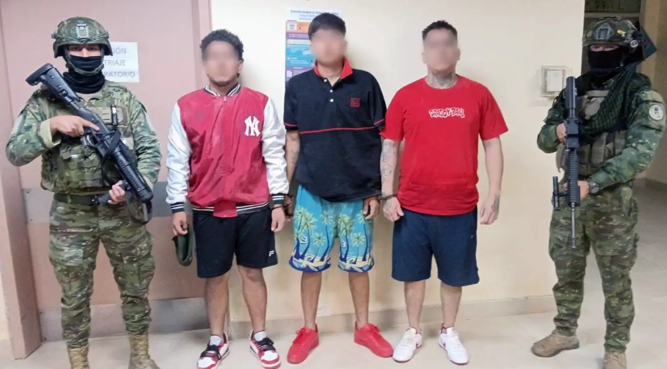 Ejército captura a alias "Loquillo" y otros sospechosos en Chone