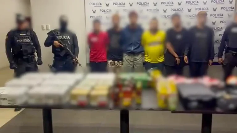 Seis aprehendidos por asalto y robo a local comercial al norte de Guayaquil