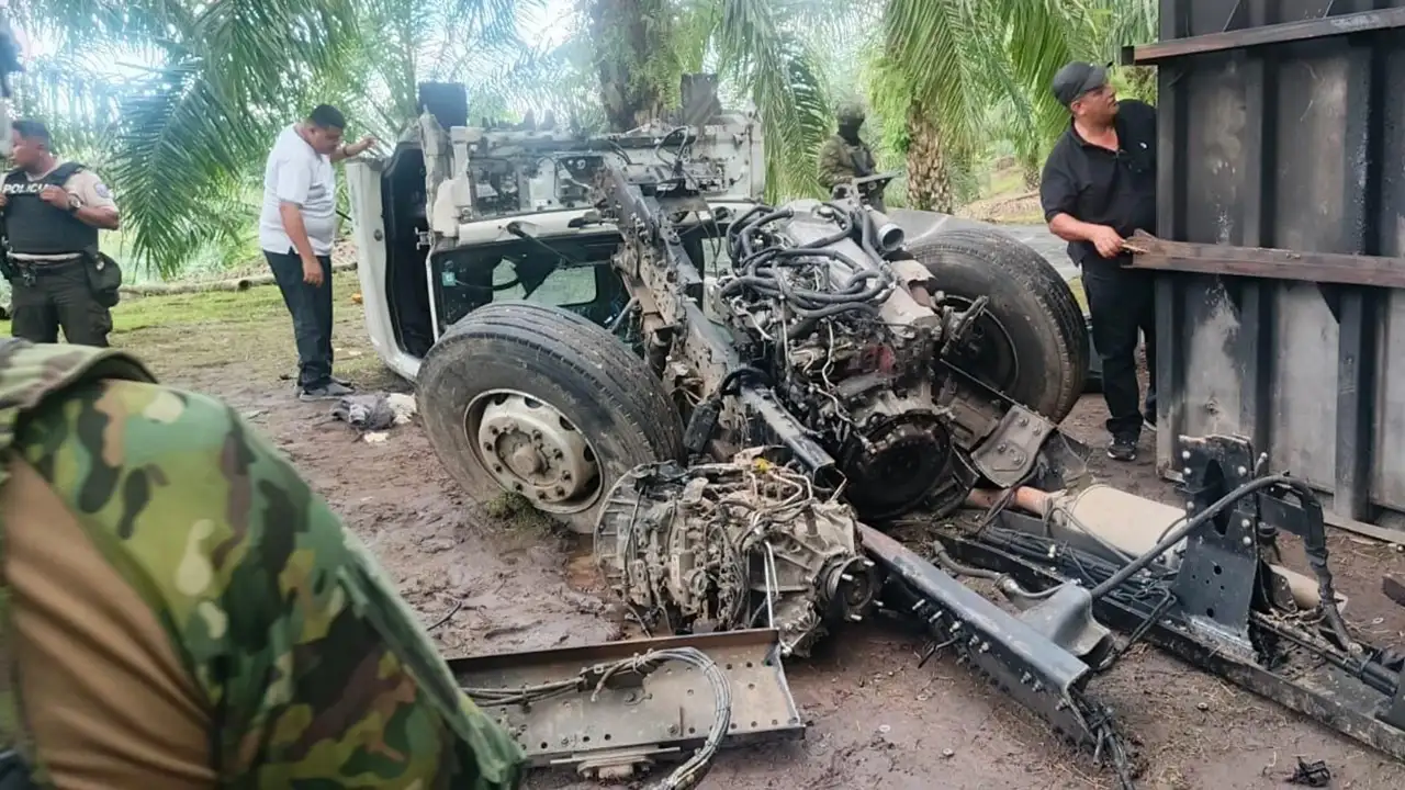 l Ejército Ecuatoriano intervino un centro clandestino de acopio en la provincia de Los Ríos