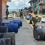 Armada incauta 42 tanques de precursores químicos en Limones