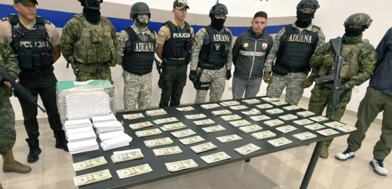 Militares detectan más de 100 mil dólares falsos en el Terminal de Carcelén
