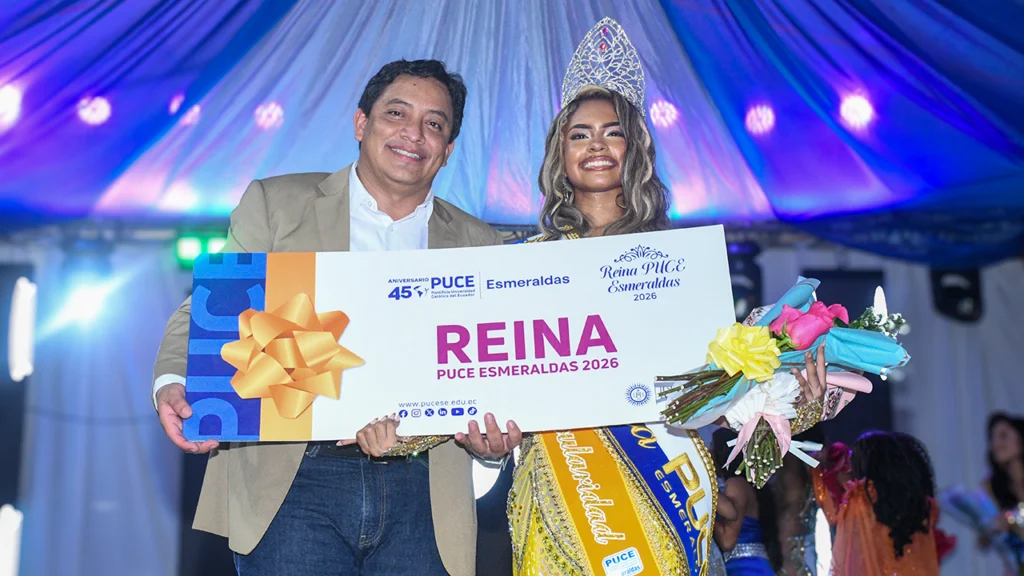 Alanis Asencio Rentería es coronada como la nueva Reina PUCE Esmeraldas 2026