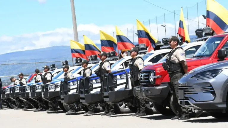 Cooperación público - privada permite dotar de 223 nuevos patrulleros a la Policía
