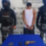 Menor de edad capturado con arma de fuego tras persecución en Nueva Esperanza