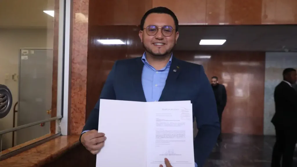 Samuel Célleri propone reforma al COOTAD para garantizar la conectividad rural