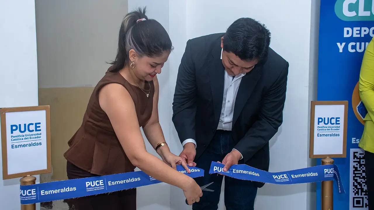 La PUCESE inauguró cinco modernos laboratorios repotenciados con tecnología de punta,  reafirmando su compromiso con la excelencia académica