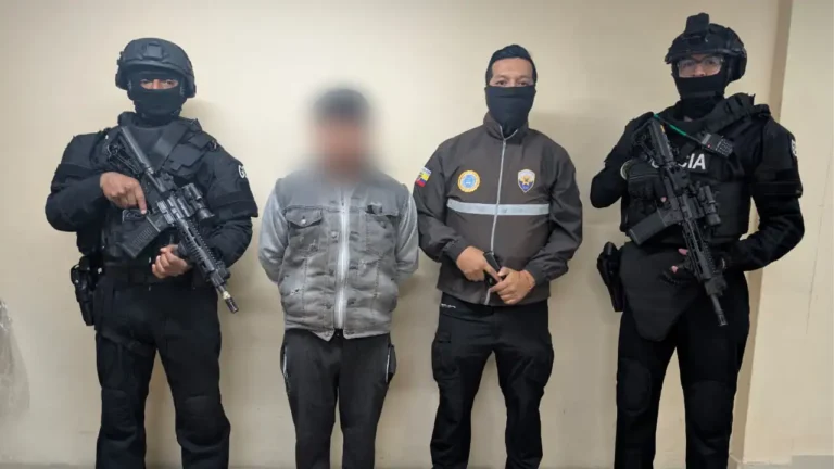 Golpe a la piratería digital: Detenido presunto distribuidor de Magis TV y Flujo TV en Cayambe