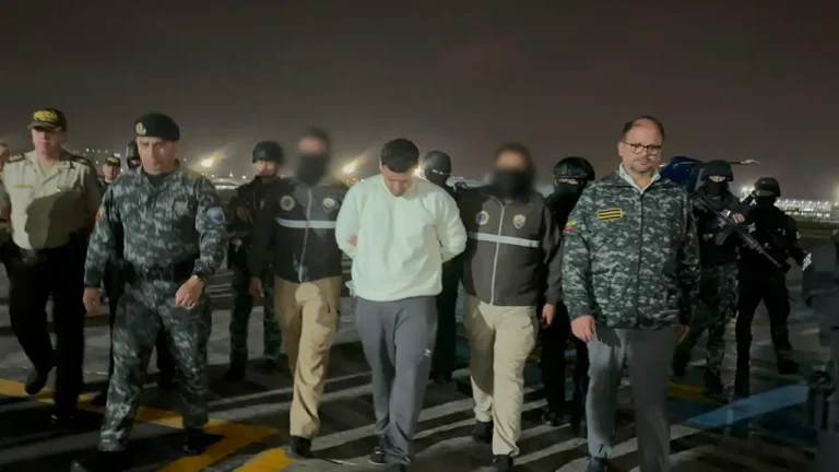 Alias "Gato Negro" llegó bajo estricto resguardo y será trasladado a "El Encuentro"