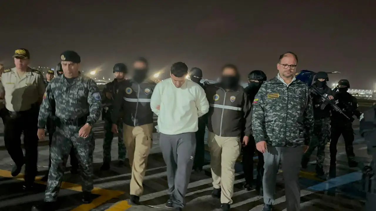 Alias "Gato Negro" llegó bajo estricto resguardo y será trasladado a "El Encuentro"