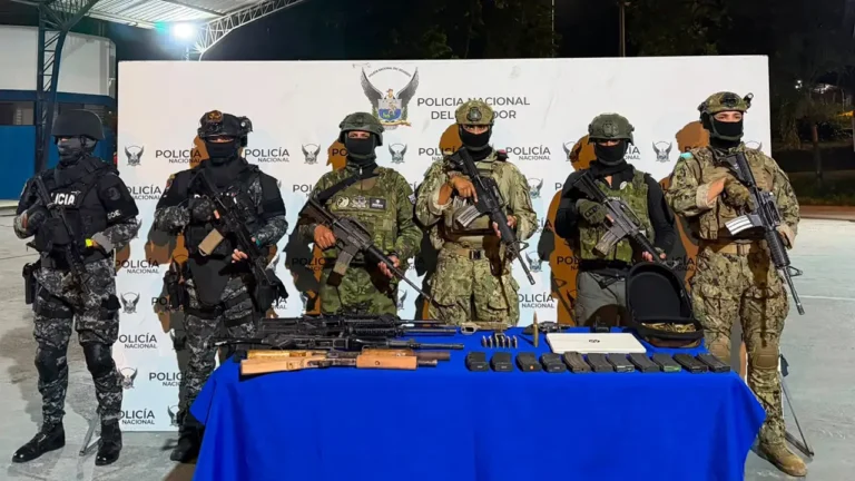 Bloque de Seguridad incautó arsenal  a «Los Chechenos» en Las Cruces, Eloy Alfaro