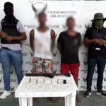 Capturan a "Pepón" y "Yony" con fusil en el sector La Canchera, Esmeraldas