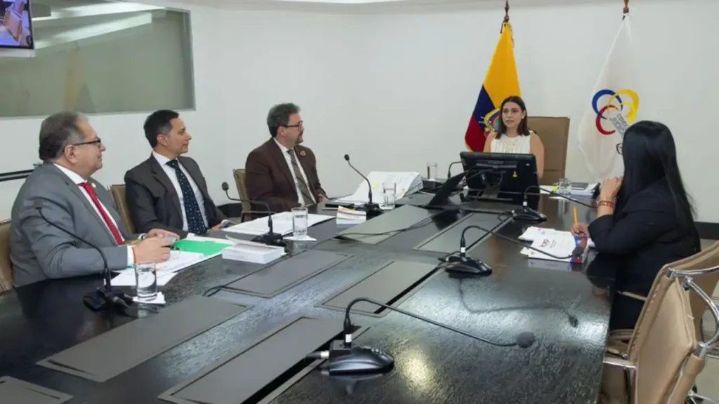 Consejo de la Judicatura sanciona a jueces y destituye a defensor público