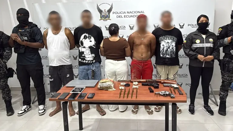 Operativo desmantela célula de extorsión y sicariato de «Los Tiguerones» en Muisne