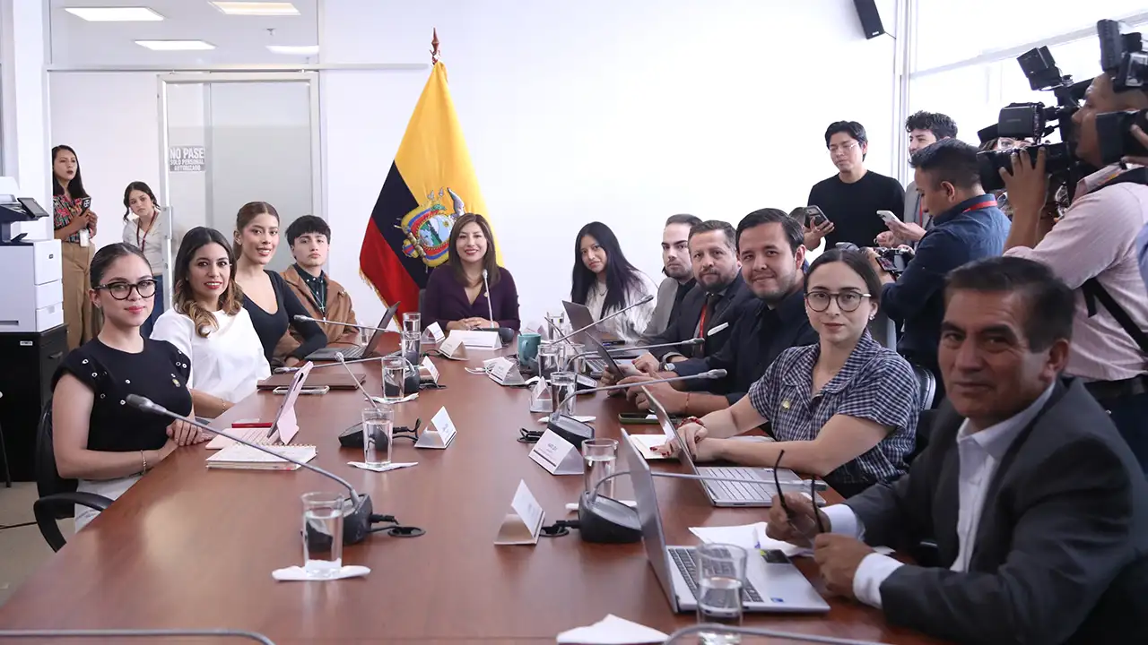 Comisión aprueba informe para primer debate de la Ley Antimafias