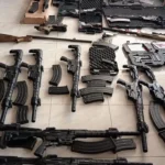 Decomisan Arsenal: Caen dos sospechosos en Ciudad Verde, Santo Domingo